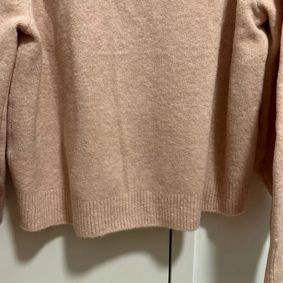 Uniqlo Souffle Yarn Long Sleeve Cardigan in Size S - Picture 7 of 16